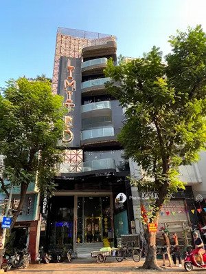 building ngang 8m - gần phố tây bùi viện - sử dụng hơn 1.900m2 - số 364 phạm ngũ lão, quận 1