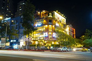 bán kdc him lam nguyễn thị thập, tân hưng quận 7, dt 10x20m. hầm - 5 tầng. hđt 197 tr. giá 115 tỷ