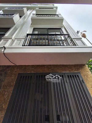 bán gấp nhà 5 tầng ngay khu phú lương gần đh điện lực giá chỉ hơn 5 tỷ lh 