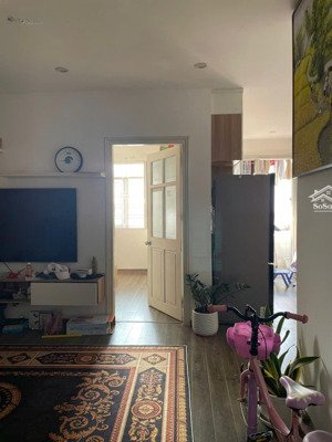 cho thuê nơ 7 linh đàm, căn 3 ngủ 2 vệ sinh, giá 10tr/tháng