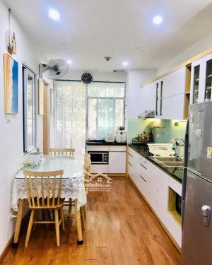 bán ch cc toà ct6 đn1 khu đô thị định công, phường định công, quận hoàng mai. ở ngay. 79m2. 6,5 tỷ