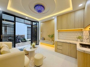 [gv] nhà mới phong cách châu âu - hẻm ô tô tận cửa - full nội thất - hàng sáng hiếm gặp