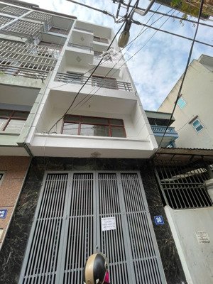cho thuê nhà bằng liệt, 40m2, 5 tầng, 6 ngủ. giá thuê 13tr/tháng