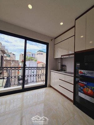 bán nhà trần quốc vượng - cầu giấy dân xây 32m2. 5 tầng lô góc 2 thoáng. 8.3tỷ