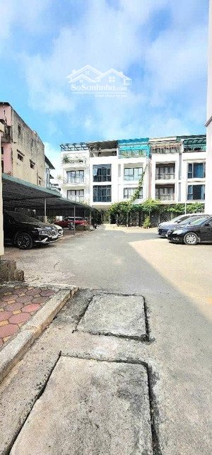 - bán căn hộ chung cư bùi xương trạch, định công, hoàng mai, siêu đẹp, 69m2, 5.45 tỷ