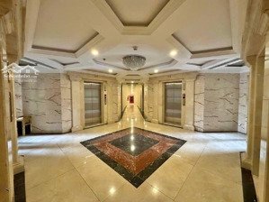 bán biệt thự vườn đào tây hồ, 236m2 x 3 tầng + 1 hầm, 119 tỷ, sổ đỏ cc, full nội thất sang trọng.