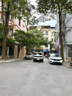 bán nhà phân lô phạm thận duật - cầu giấy: nhà dân xây, 55m2, vỉa hè, ôtô tránh, ô chờ thang máy.