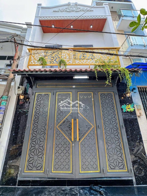 nhà đẹp 4x8m 1 trệt 1 lầu 2pn 2wc hẻm xe hơi đs 18b - bình tân