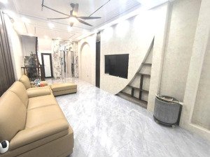 phố vip phân lô oto chánh phố lâm hạ dt45m x7tầng thang máy full nội thất