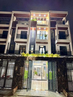 bán nhà mặt phố thạnh lộc 27, 7,15 tỷ, 82 m2, chính chủ, hot!