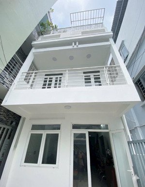 nhà 3 tầng 4pn-3wc hẻm phạm văn hai giá 5,1t tl . vũ lộc phát 