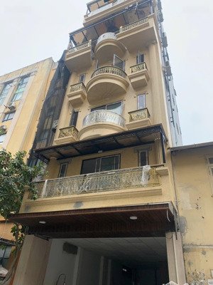 chính chủ bán nhà mặt phố pháo đài láng đống đa hà nội