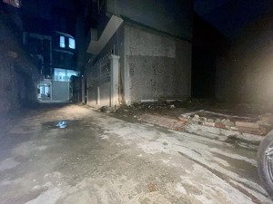 87m2 đất trung tâm trâu quỳ, ô tô tránh, 12.7tỷ, đất vuông vắn, xây ở hay nhà dòng tiền tuyệt vời