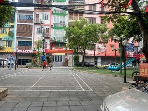 nhà 4,5t ngõ 47 phố nguyên hồng thông ngõ 17 huỳnh thúc kháng oto tránh hè 3m, cạnh vườn hoa dt 42m