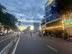 bán gấp tòa nhà góc 2mt ngay khách sạn pullman 8,3x15m 5 tầng thang máy hđt 170 tr - gía bán 46 tỷ