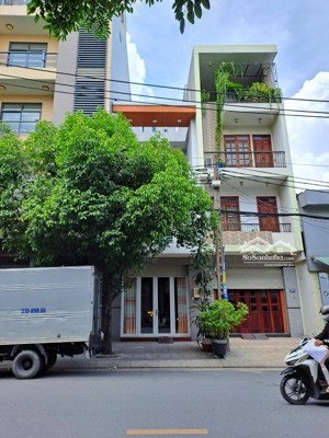 trăm năm có một. mt phan xích long. 4x15m. cn 65m2. cấp 4. hđt: 85tr. giá 23 tỷ