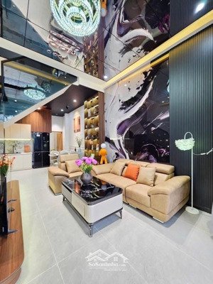 cần bán siêu phẩm mt đường 15m tất cả nhu cầu trong cuộc sống đều nằm trong bán kính 1km