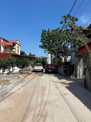 ngoài 3tỷ sở hữu 59m tại văn giang đường ô tô tránh