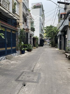 siêu phẩm 4 tầng sát aoen tân phú chỉ 4ty - hẻm 6m,- kết cấu 1 trệt 2 lầu ,gồm 3 phòng ngủ 4 wc, ph