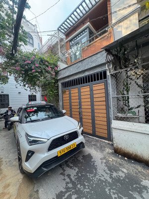 bán nr hxh trần quang diệu, mặt tiền 4,7m dt 62m2. giá nhỉnh 8 tỷ