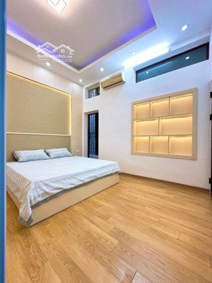 bán nhà lê ngọc hân 32 mét 4 tầng oto gần chỉ 4,3 tỷ đồng