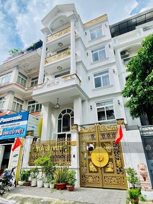 cần bán biệt thự đẹp hẻm xe hơi đường hồ văn huê p9 phú nhuận.dt:7,1x16m2 giá 40 tỷ.hầm 5 tầng.