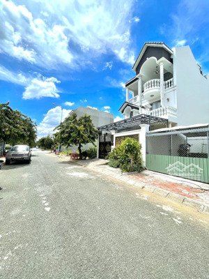 bán nền dt: 140m2 (7x20) kdc nam long, đã có sổ hồng, giá: 14.7 tỷ, lh: mr. nguyện