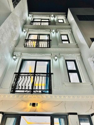 nhà đẹp mới giá rẻ, đ.nguyễn thái sơn, p5, gò vấp, dt 68m2, giá 3 tỷ 450tr, sổ hồng riêng chính chủ