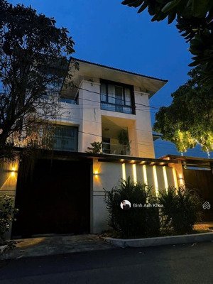 biệt thự đăng cấp khu compound nguyễn văn hưởng, thảo điền | dt 350m | hầm + 4 tầng, giá 98 tỷ!