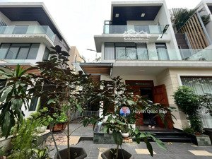 cho thuê biệt thự lucasta khang điền g15 căn 4pn, diện tích sàn 250m2, giá 32tr/tháng