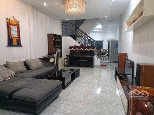 nhà 2 tầng 2pn - 3wc. 4,5 x 30m sổ vuông hẻm lê văn huân giá 9,2 tỷ tl. vũ lộc phát 