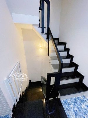 nhà phan văn trị bình thạnh 4 tầng 3.6x 10 giá 6,8 tỷ hẻm 3 gác thông