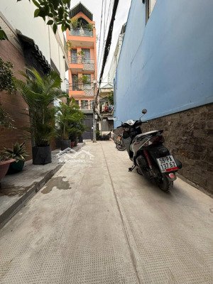 nhà 2 tầng hẻm 3,0m bùi thế mỹ giá 5,3 tỷ tl. vũ lộc phát 