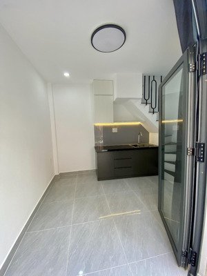 nhà 3 tầng 2pn - 3wc hẻm 4,0 âu cơ giá 2,45 tỷ tl. vũ lộc phát 