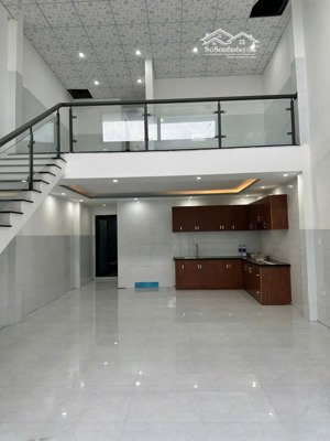 tôi chính chủ cần bán rẻ nhà kiệt oto phạm như xương, hòa khánh nam, liên chiểu