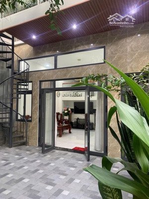 nhà cách mạng tháng tám - 4 tầng - ngang 4.5 x 18m - nhà mới vào ở ngay