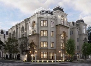 nhà liền kề hàng hiếm nội đô -ngã 4 vọng- thanh xuân. diện tích: 100m². xây 5 tầng ốp đá mặt ngoài.