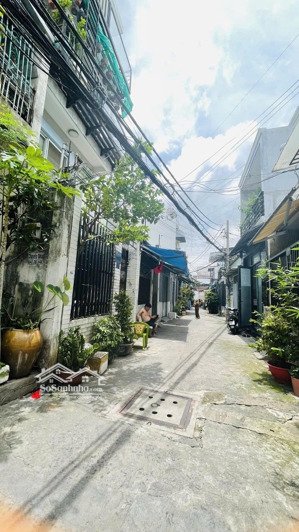 tân phú-chợ vải phú thọ hoà. đặc biệt nhà 2 mặt hẻm siêu thoáng mát. giảm mạnh 500triệu bán gấp.