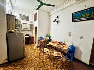 bán gấp siêu phẩm nhà chùa láng, đống đa ở ngay, 50m2, 5 tầng, giá 12.2 tỷ