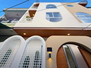 đường núi thành khu vực trung tâm, an ninh, tiện ích đầy đủ