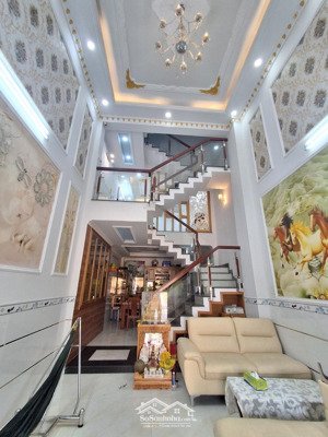 bán để định cư, hương lộ 2 gần ngã tư xã, 5 tầng 414 full nội thất chỉ 7 tỷ nhỉnh tiểu học