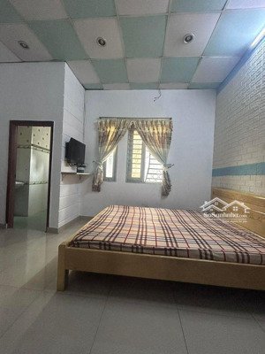 hẻm xe hơi 1 trục phan huy ích 76m2 2 tầng btct.
giá 6.6 tỷ bớt lộc cho khách thiện chí