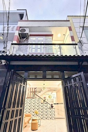 nhà 2 tầng oto thông phan huy ích dt 4x11 giá 5 tỷ sổ đẹp hoàn công vào ở ngay đón tết