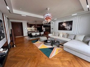 bán căn hộ cao cấp garden plaza 1 phú mỹ hưng | 148m | view kênh đào | lầu 8