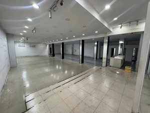 cho thuê mặt bằng 363 huỳnh tấn phát cạnh phú mỹ hưng | 1330m (342m) | 105 triệu/tháng