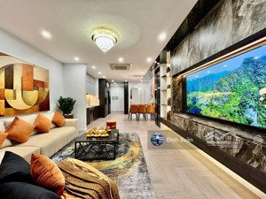 bán nhanh nhà tập thể hoàng quốc việt- 65m- 2 ngủ 2 wc- thoáng sáng- full đồ ở ngay