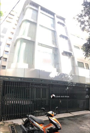 cực hiếm - tòa nhà giảm 7 tỷ - nguyễn trung trực q1 - 9x27m - kết cấu 5 tầng - giá bán nhanh 135 tỷ