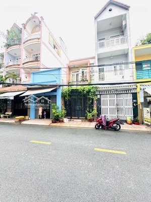 mặt tiền ngay khu vip bàu cát - đồng đen - tân bình - 3 tầng - 68m2 - 10 phòng - vừa ở vừa cho thuê