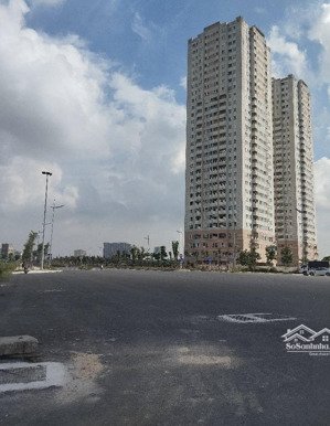 cuối đường trịnh văn bô oto vào đất. dt:47,2m2 mặt tiền 6,3m giá đầu tư hơn 7 đồng