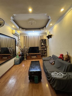 bán nhà phố nguyễn phúc lai, cách đường ô tô tránh nhau 8m